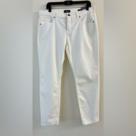 NWOT BDG Mid-Rise Twig Grazer White Jeans Size 32x26 - Picture 2 of 9